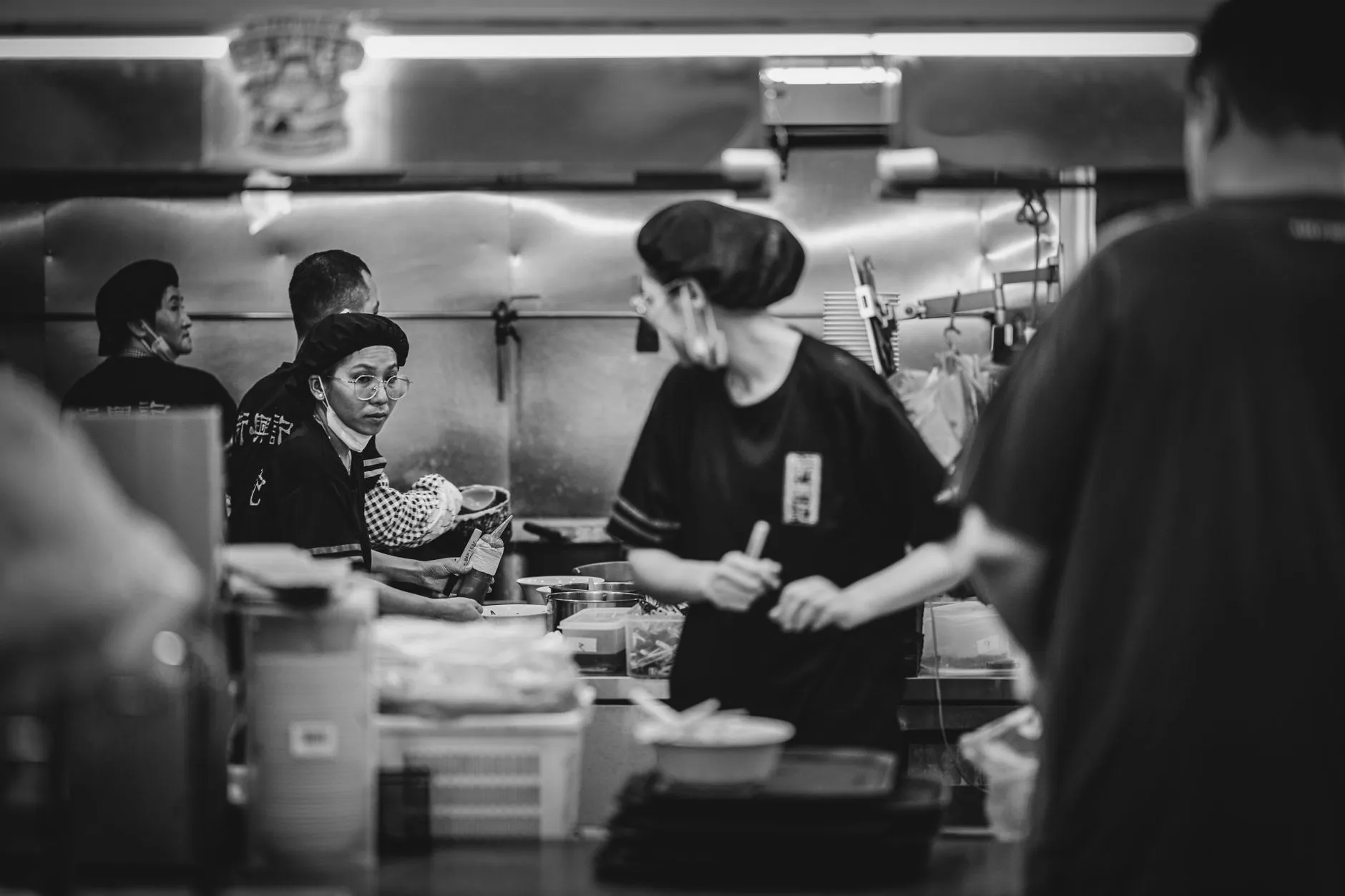 食堂托管服务对比：品牌运营模式与自营模式的成本效率分析正文配图 1