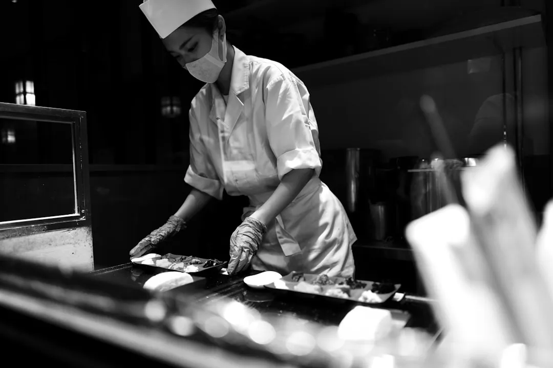 政企食堂整体承包运营方案：人员派驻与食材集采协同管理实践